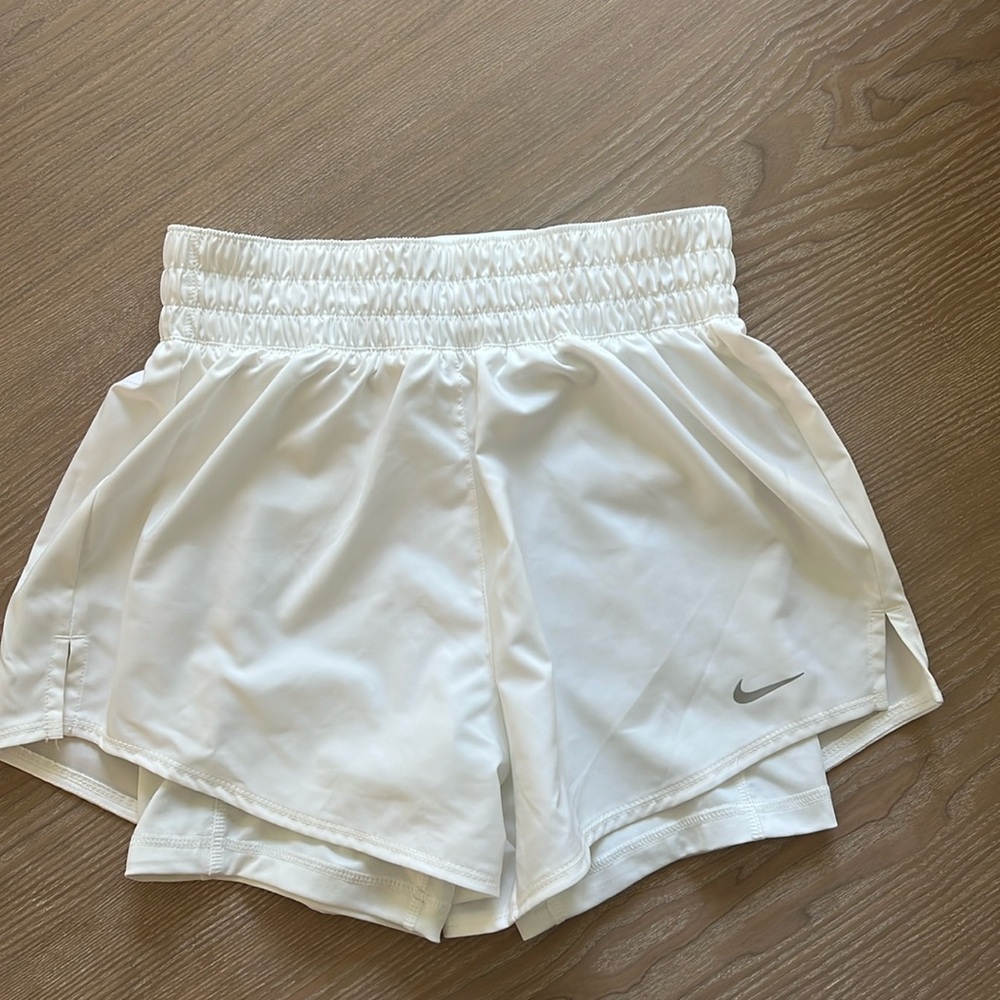 Nike Women's Dri-FIT High-Waisted 3" 2-in-1 Shorts